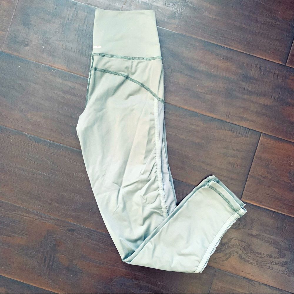 aerie Women's Green Yoga Workout Lounge Cropped Leggings with Mess Sides Size S